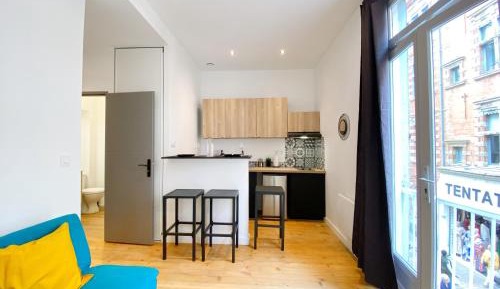 One-Bedroom Apartment