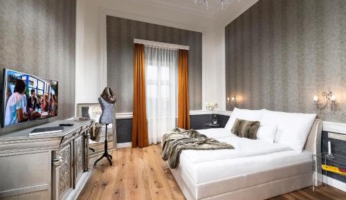 Quadruple Room with Mountain View