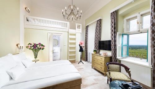 Triple Room with View