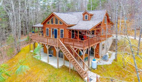 Five Bedroom Holiday Home