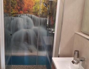 Deluxe Double Room with Shower