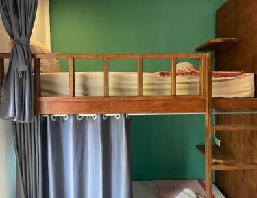 Bed in 6-Bed Mixed Dormitory Room