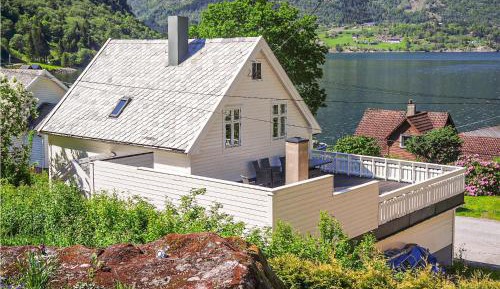 Five-Bedroom Holiday Home