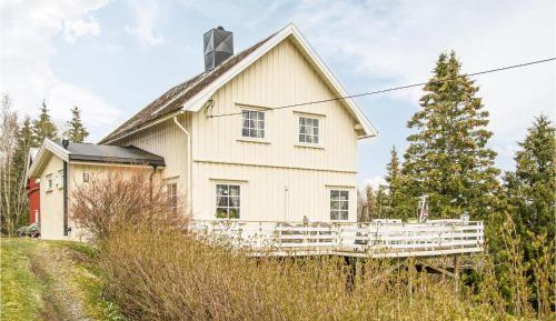 Four-Bedroom Holiday Home