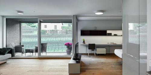 Apartment with Garden View