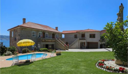 Four-Bedroom Holiday Home