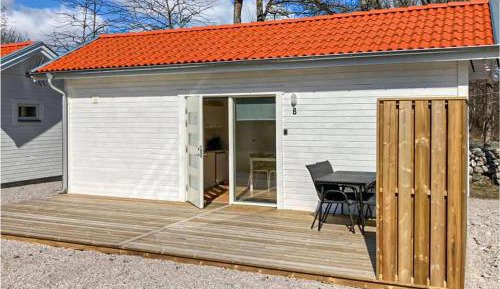 One-Bedroom Holiday Home