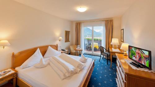 Superior Double Room with Balcony