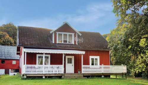 Four-Bedroom Holiday Home