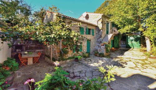 Two-Bedroom Holiday Home