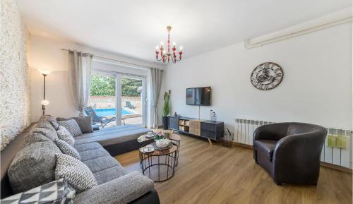 Two-Bedroom Holiday Home