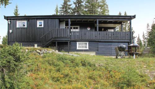 Three-Bedroom Vacation Home 