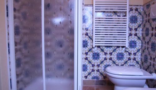 Twin Room with Private Bathroom