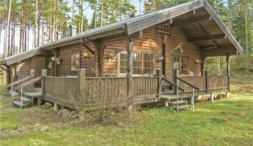 Three-Bedroom Vacation Home 