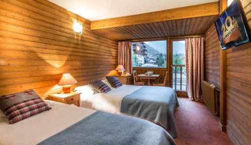 Superior Triple Room