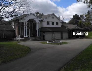 Apartment with Lake View