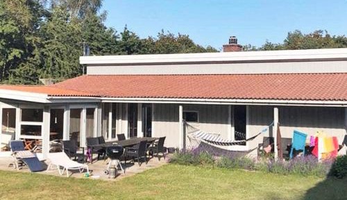 Three-Bedroom Holiday Home 