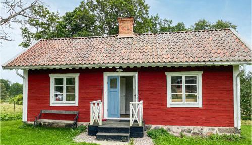 One-Bedroom Holiday Home