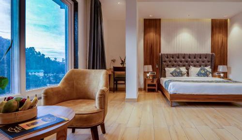Deluxe King Room