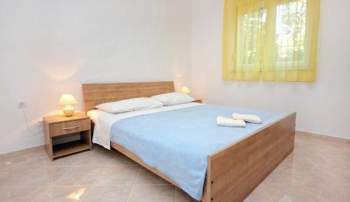 Two-Bedroom Apartment with Terrace and Sea View