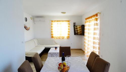 Two-Bedroom Apartment with Balcony and Sea View
