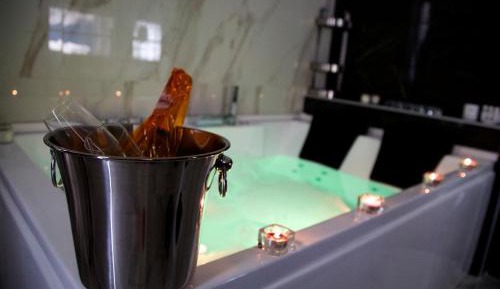 King Suite with Spa Bath