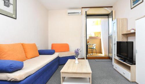 One-Bedroom Apartment with Terrace