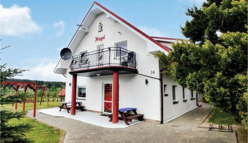Seven-Bedroom Holiday Home