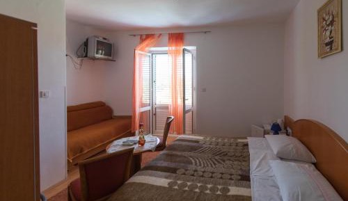 Triple Room with Sea View