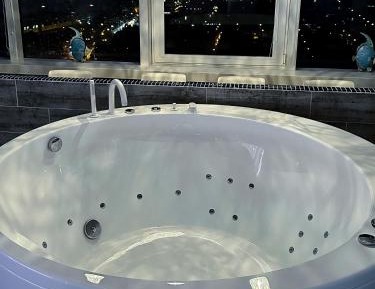 Studio Apartment with Sea View