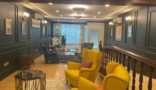 Queen Room