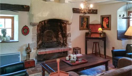 Two-Bedroom Holiday Home