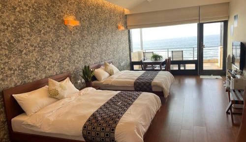 Quadruple Room with Sea View