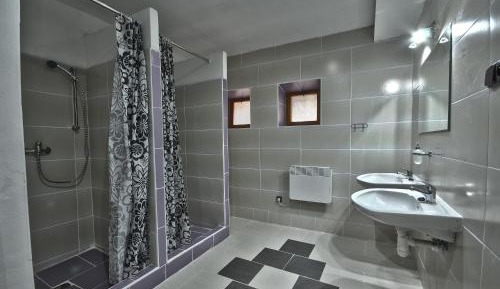 Twin Room with Shared Bathroom