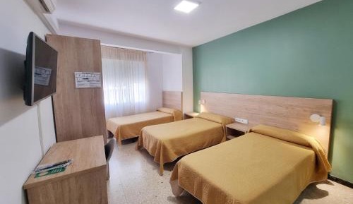 Triple Room with Bathroom