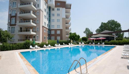 Luxury Suite with Balcony