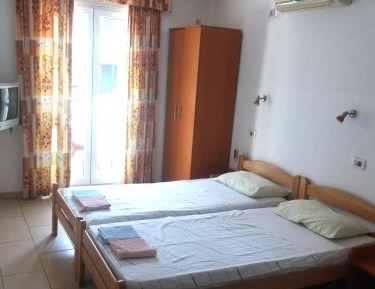 Studio with Balcony