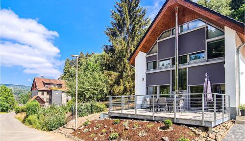 Three-Bedroom Vacation Home 