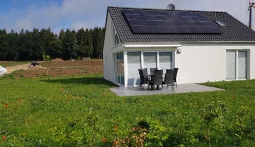 Two-Bedroom House - Pets not allowed