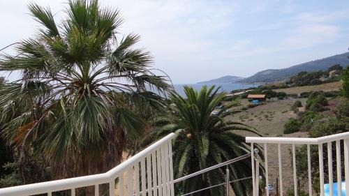 One-Bedroom Apartment (5 Adults)