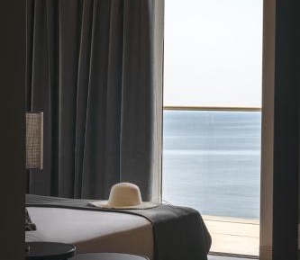 Deluxe Double Room with Balcony and Sea View