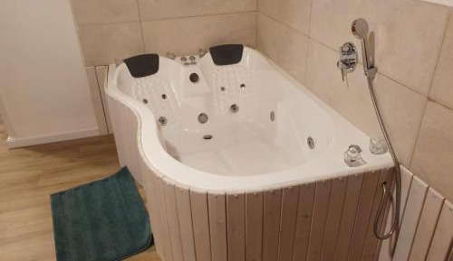 Deluxe Family Suite
