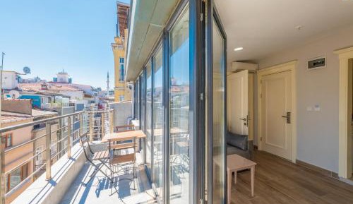 Studio with Terrace