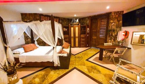 Suite with Garden View