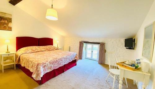 Queen Room with Garden View