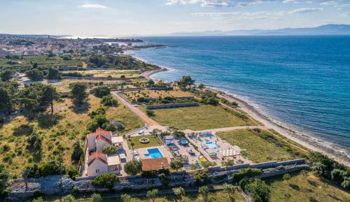 Villa - Beach Front