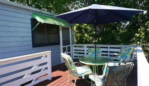 One-Bedroom Holiday Home