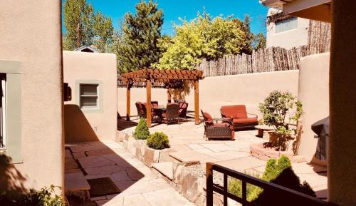 Three-Bedroom Vacation Home 