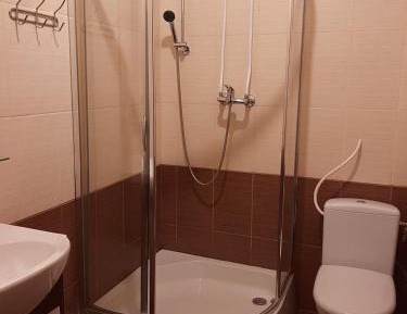 Twin Room with Shower