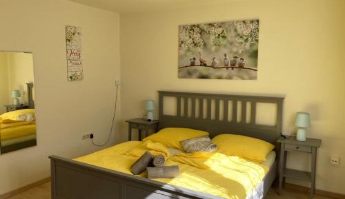 Standard Double Room with Shared Bathroom